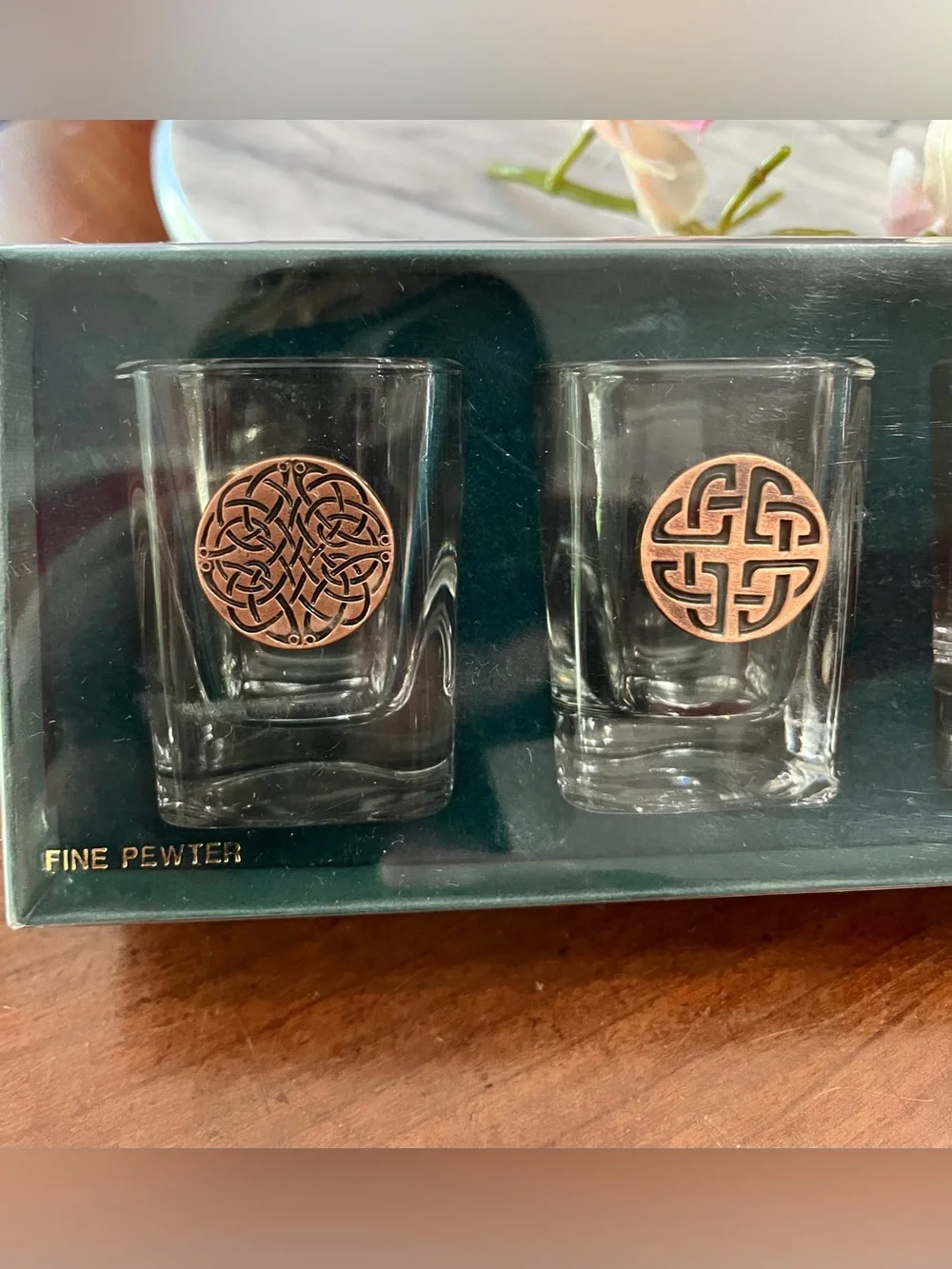 VTG Robert Emmet Co. Celtic Design Shot Glasses Set of 4 Fine Pewter Medallions